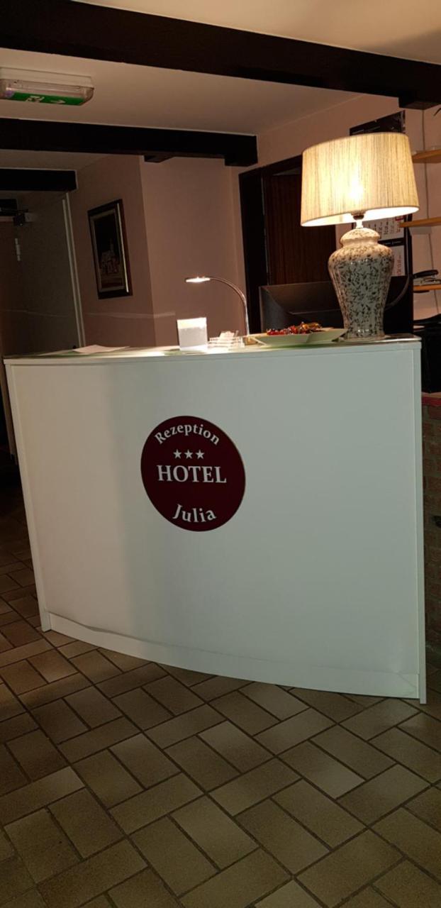 Hotel Garni Julia Linnich ภายนอก รูปภาพ